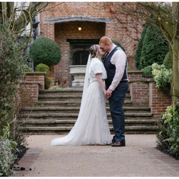 Meet your Posher, Ariel - Picture 3 of 8